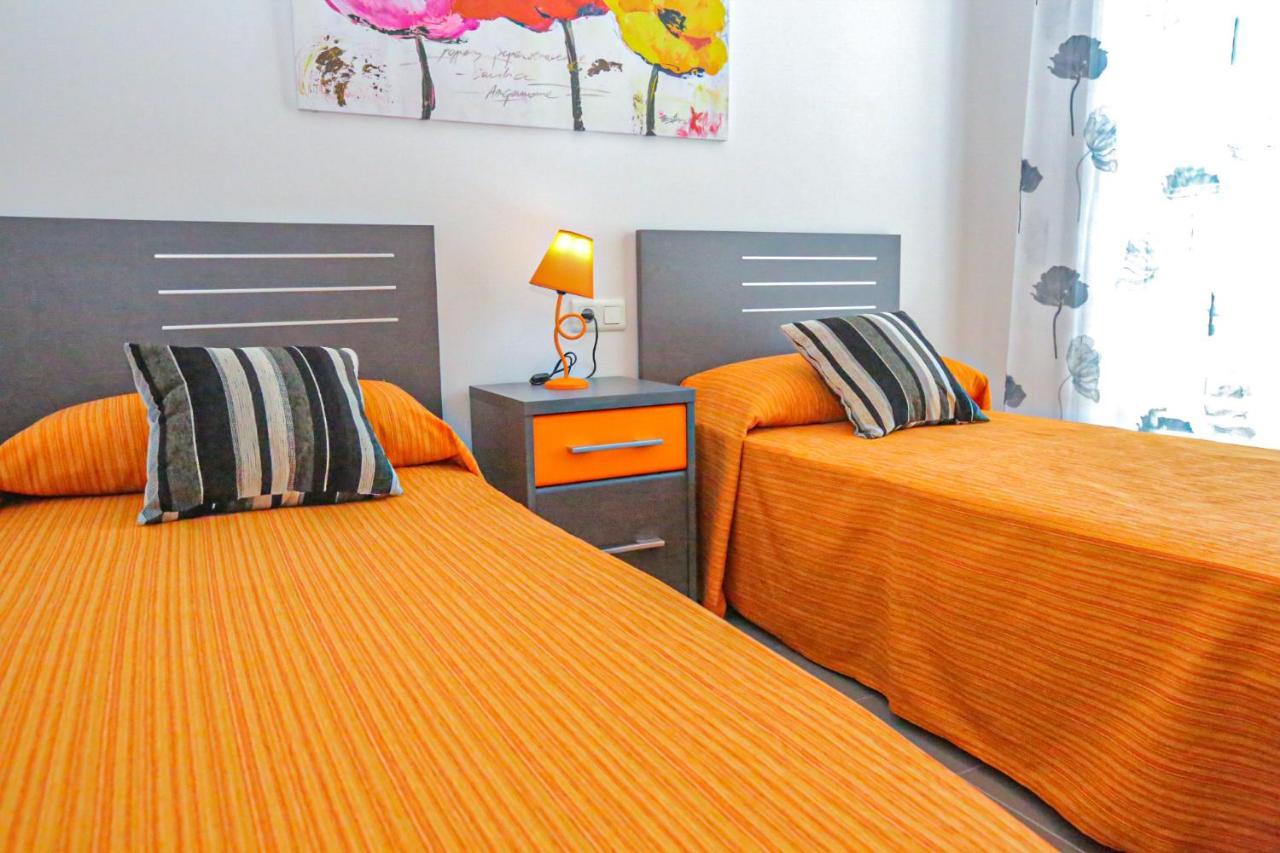 Las Palmeras 1 - Only Families Cambrils Exterior photo