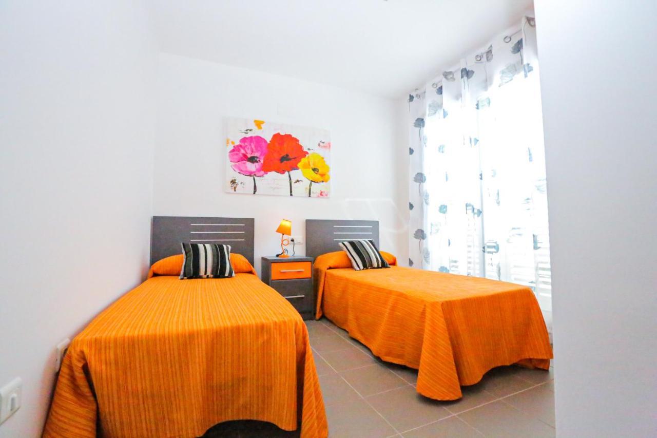 Las Palmeras 1 - Only Families Cambrils Exterior photo